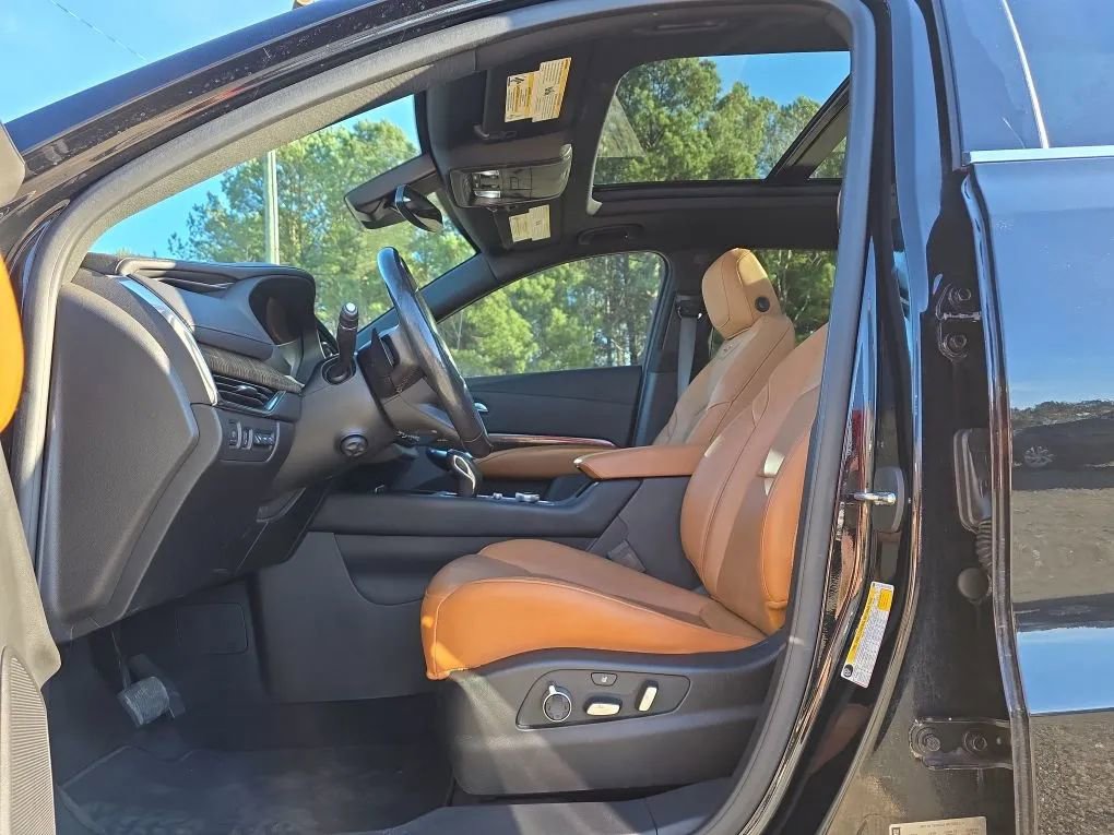 Used 2019 Cadillac XT4 Premium Luxury image 15