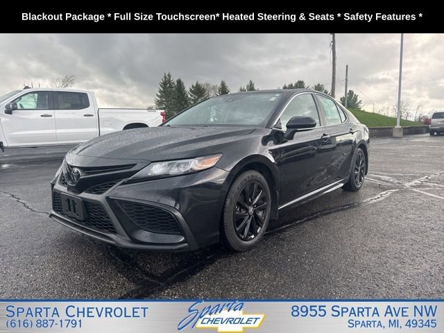Used 2024 Toyota Camry SE FWD image 7