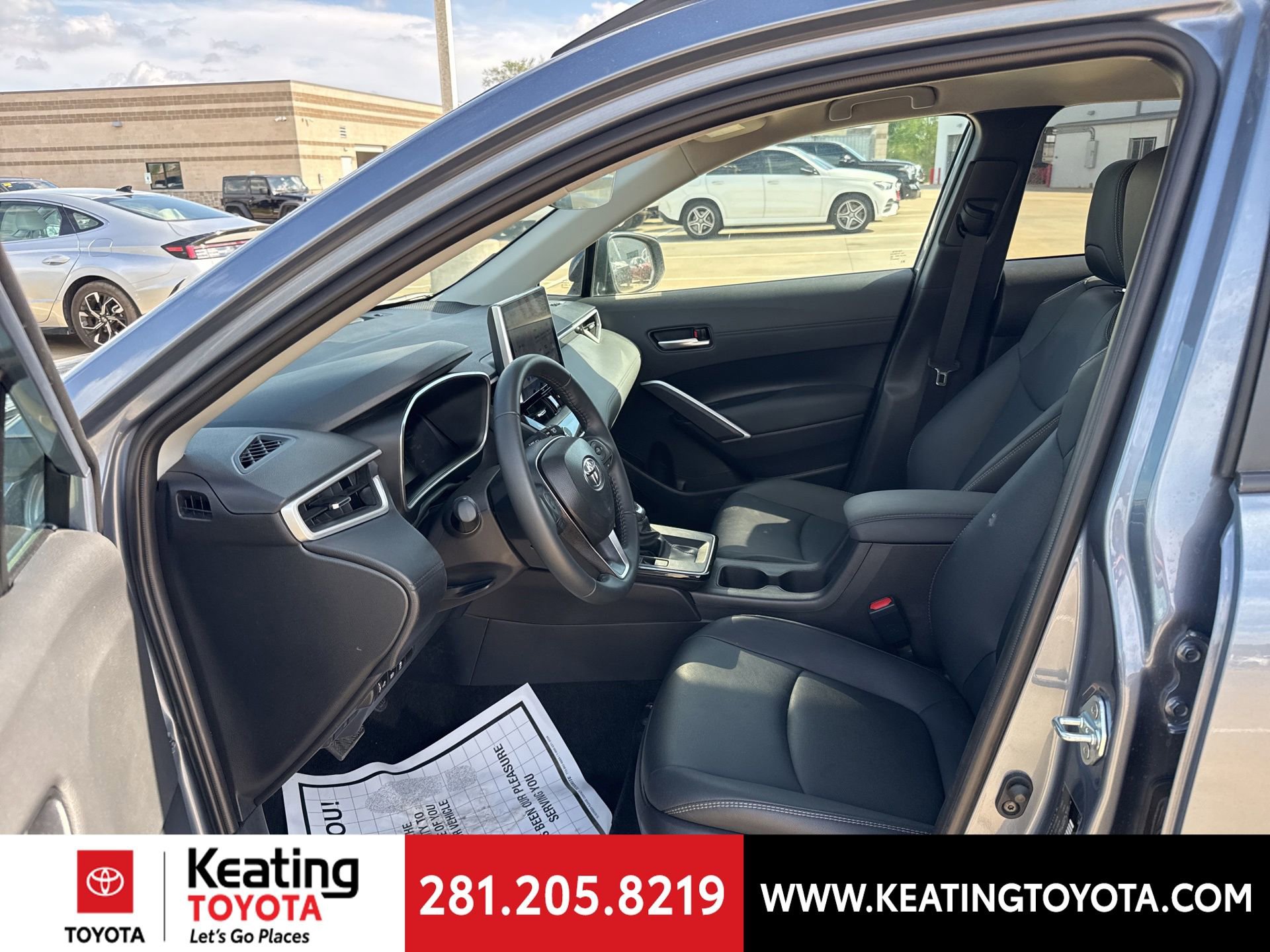 Used 2026 Toyota Corolla Cross XLE image 15