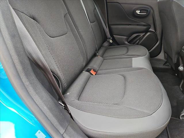 Used 2020 Jeep Renegade Altitude FWD image 18