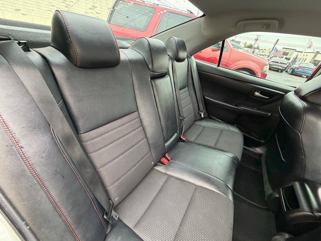 Used 2017 Toyota Camry SE FWD image 20