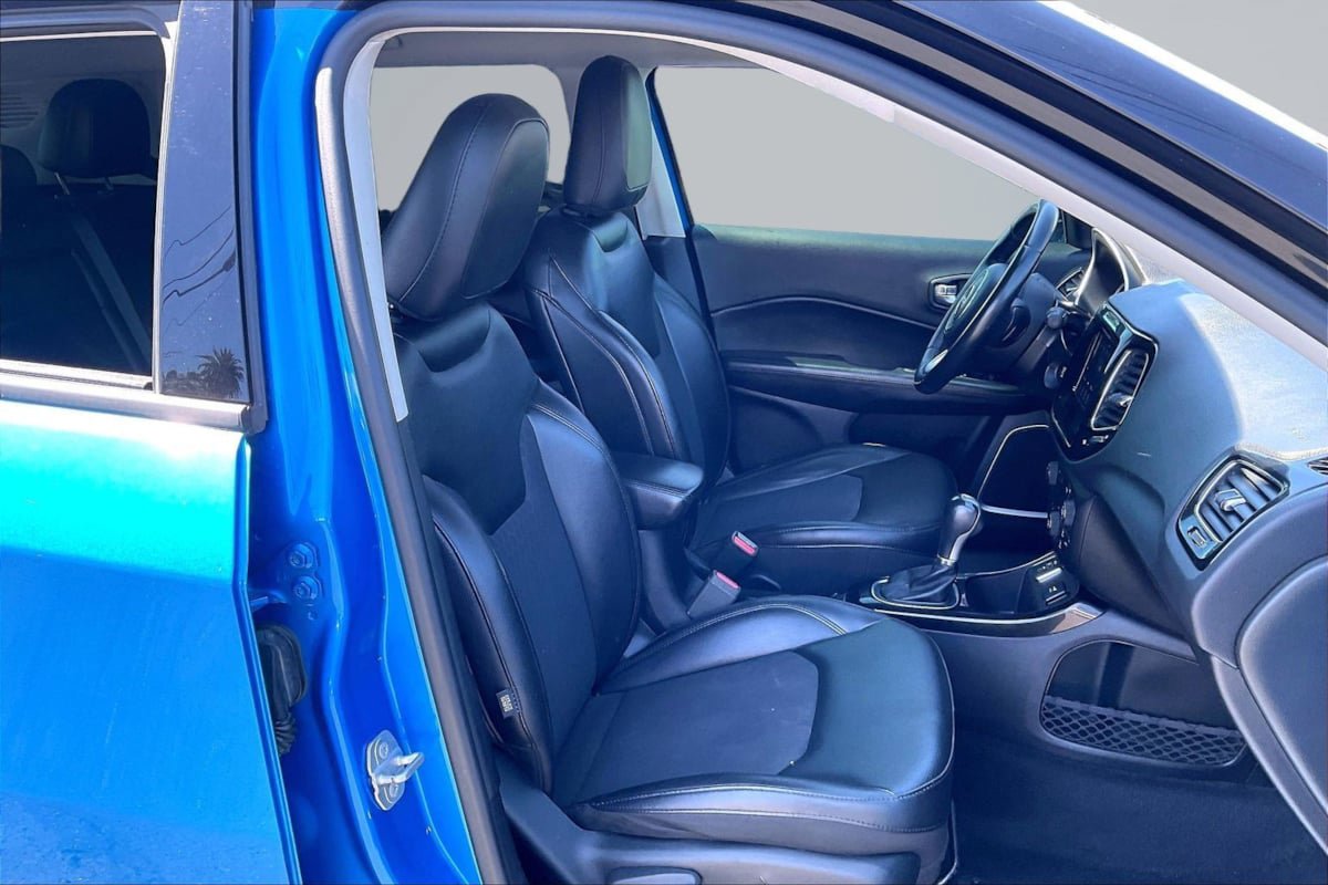 Used 2019 Jeep Compass Altitude FWD image 7