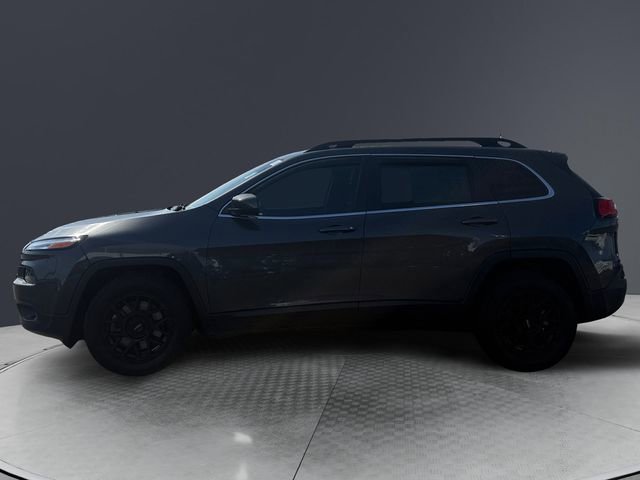 Used 2015 Jeep Cherokee Latitude image 2