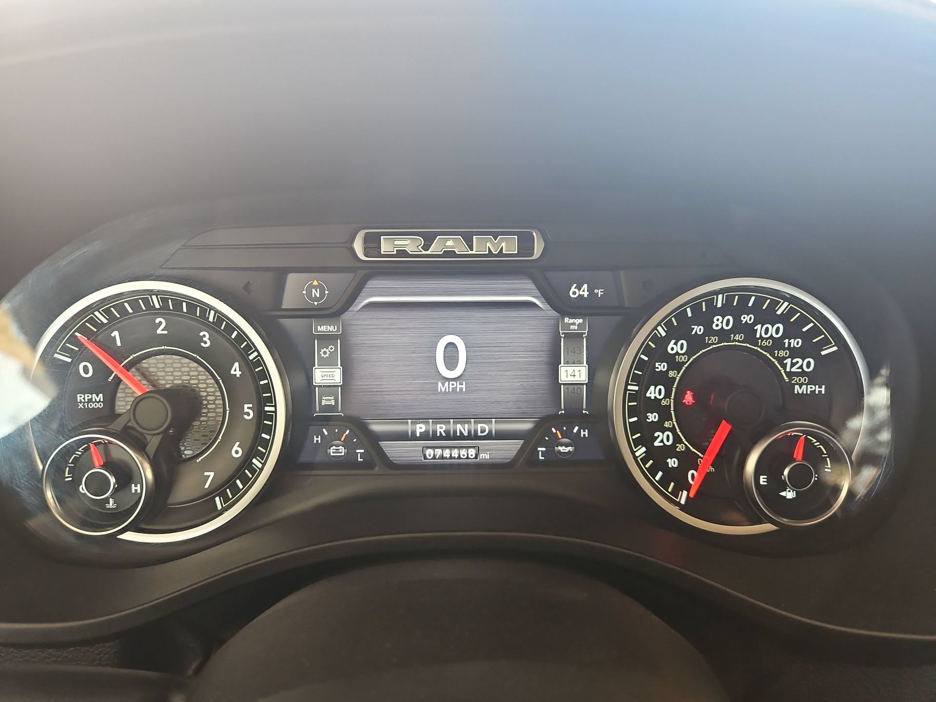 Used 2019 RAM 1500 Laramie w/ Off Road Group AWD/4WD image 9