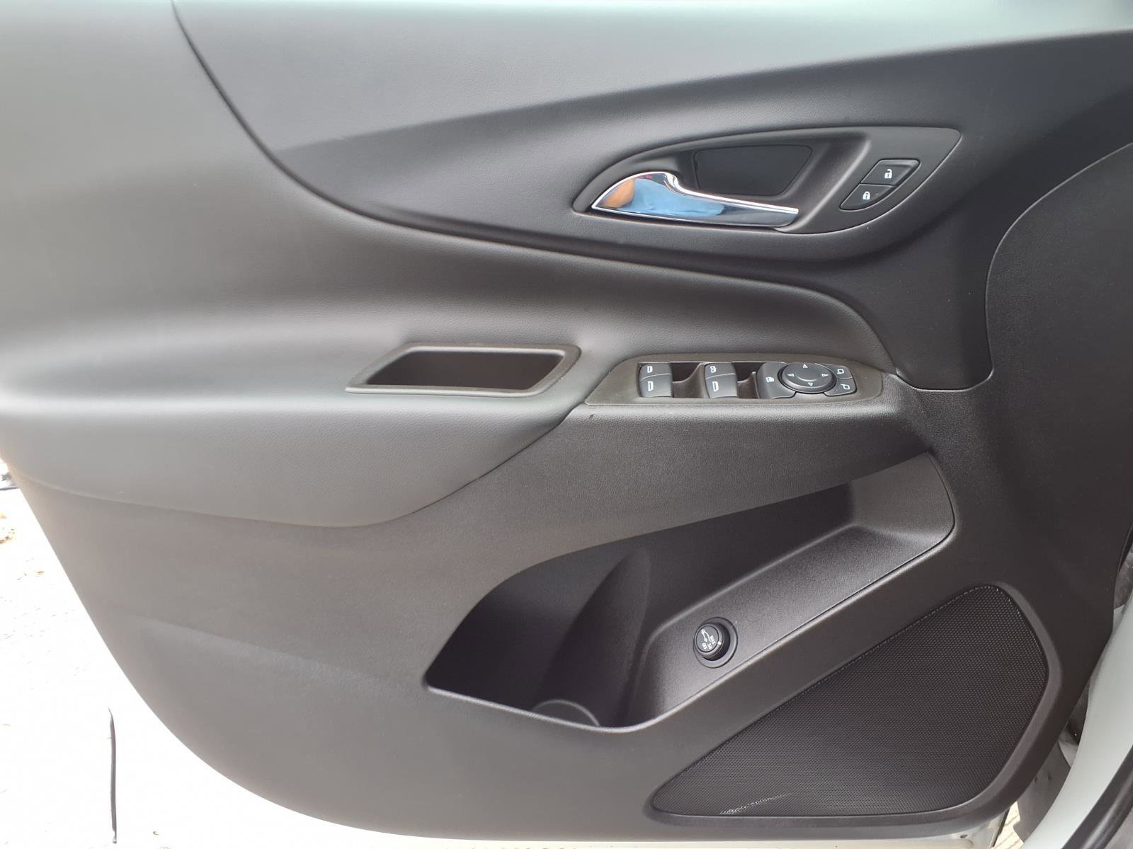 Used 2024 Chevrolet Equinox LT image 19