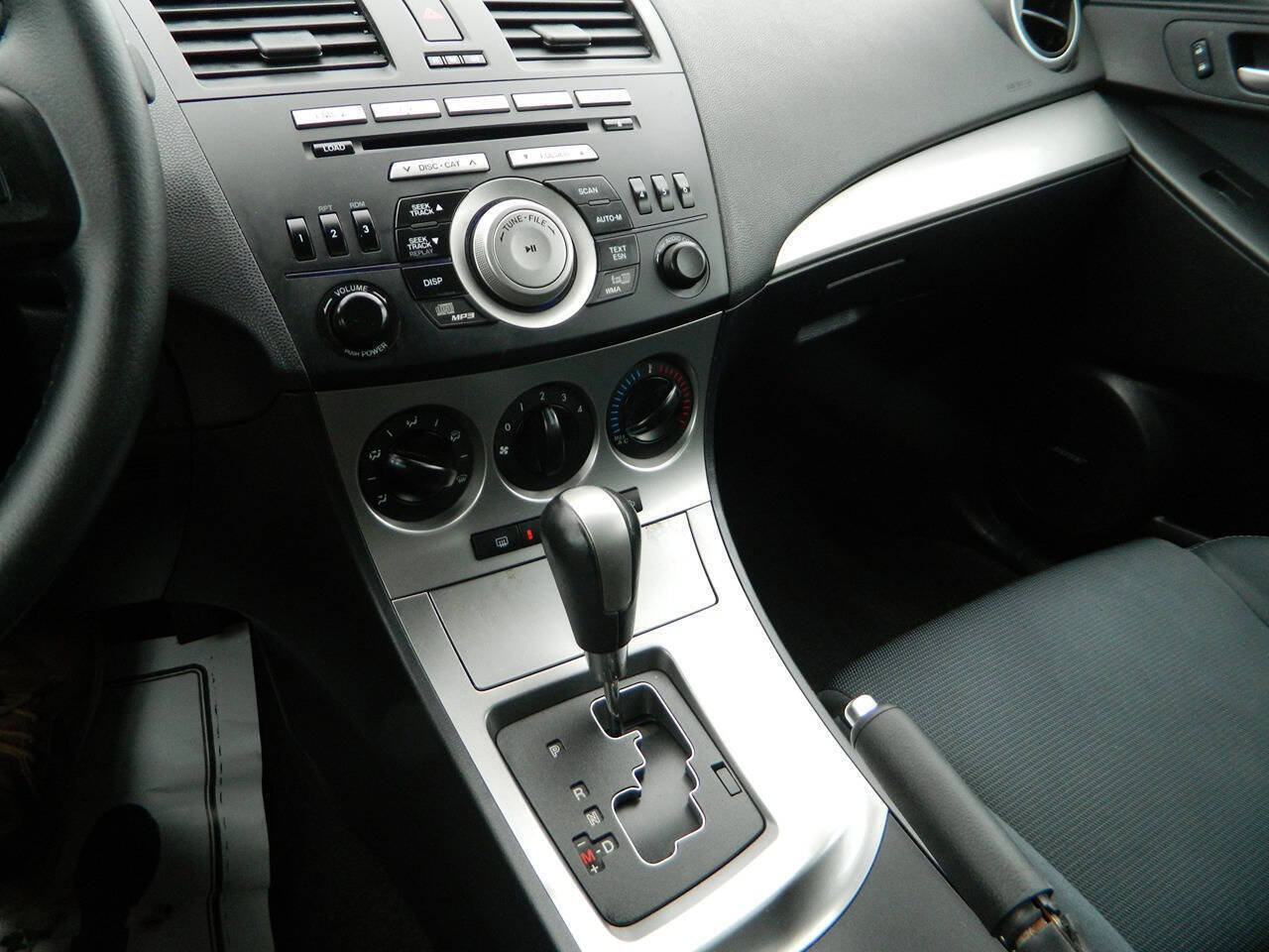 Used 2010 MAZDA MAZDA3 s Sport FWD image 20