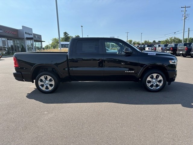 New 2026 RAM 1500 4x4 Crew Cab image 2