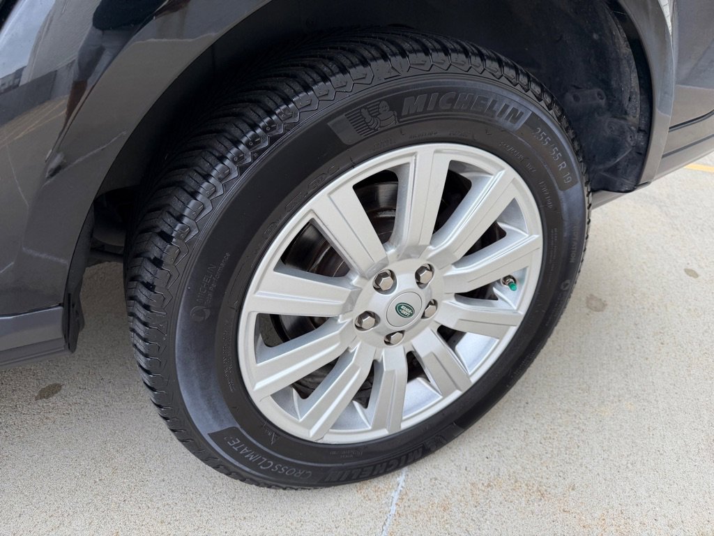 Used 2013 Land Rover LR4 HSE AWD/4WD image 9