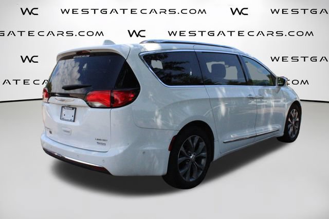 Used 2020 Chrysler Pacifica Limited FWD image 45
