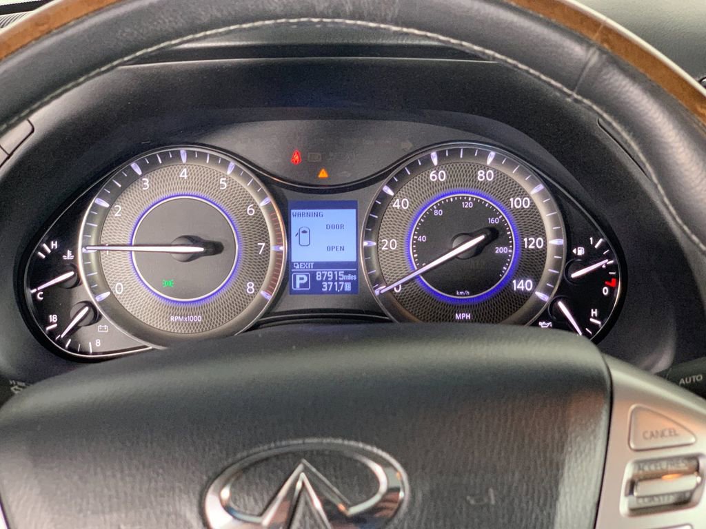 Used 2017 INFINITI QX80 4WD w/ Driver Assistance Package image 23