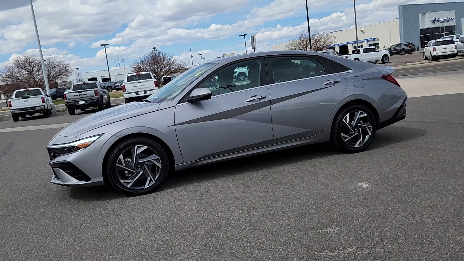 Certified 2025 Hyundai Elantra SEL image 2