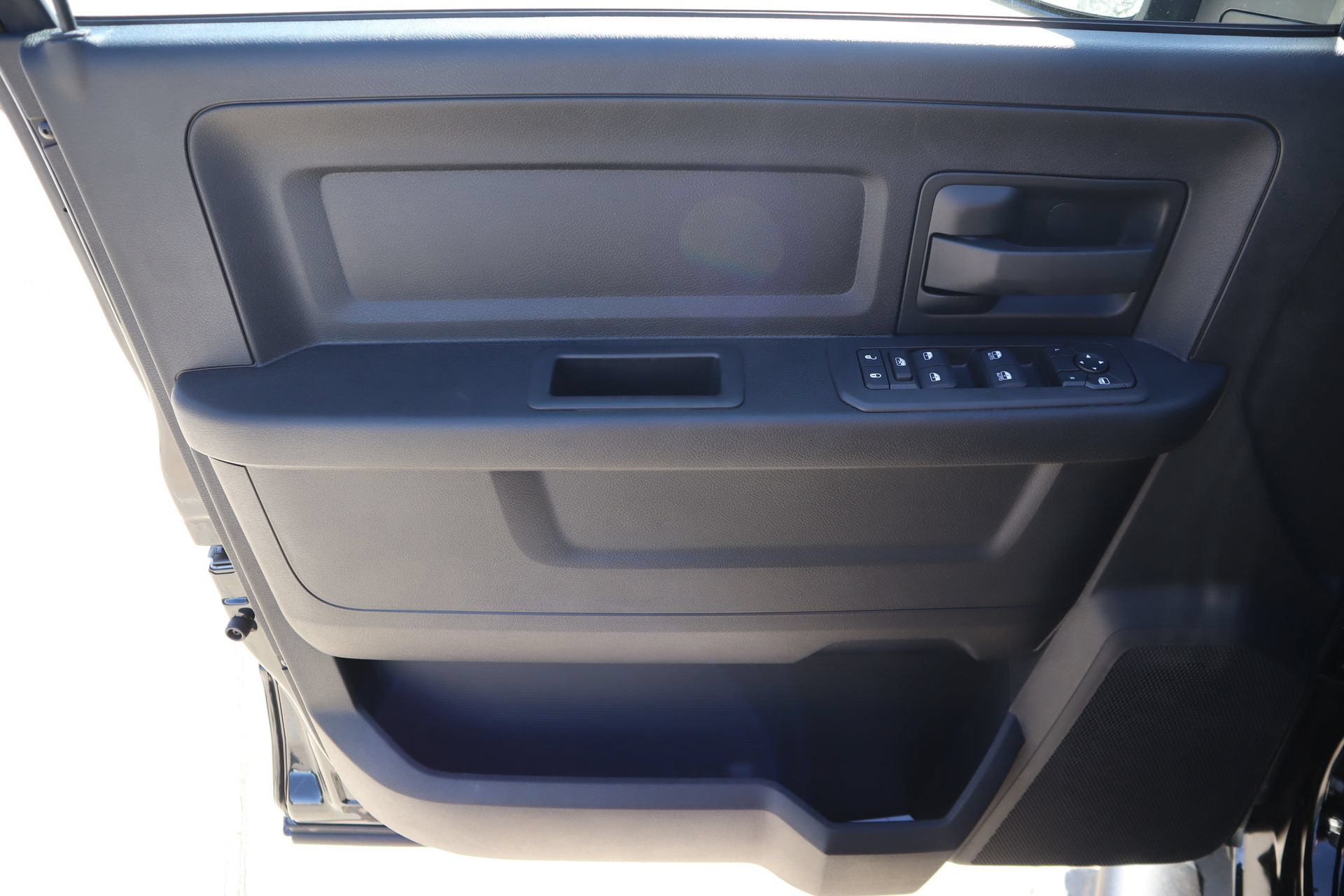New 2026 RAM 3500 Tradesman AWD/4WD image 16