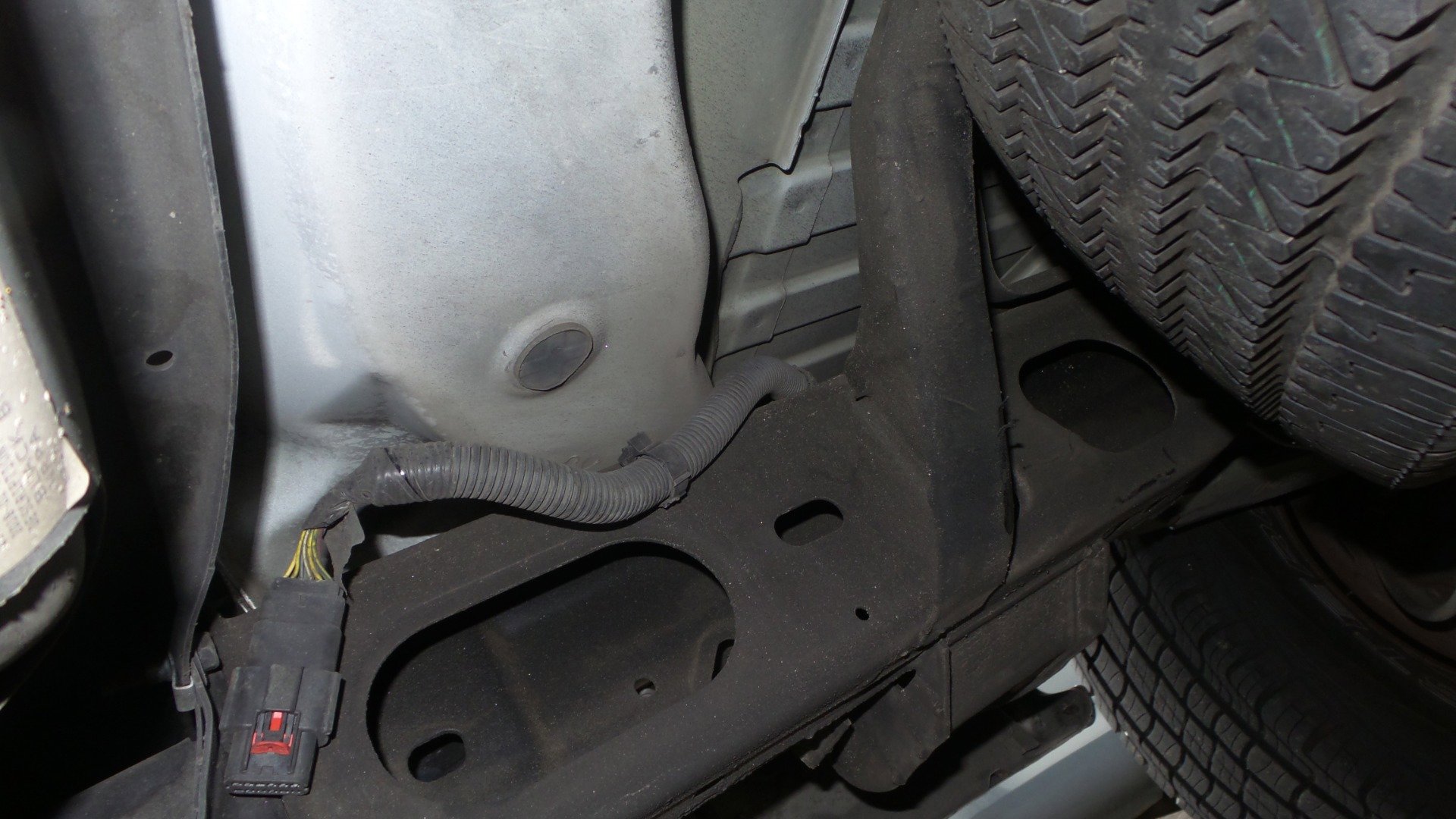 Used 2019 Chevrolet Express 2500 w/ Driver Convenience Package image 31