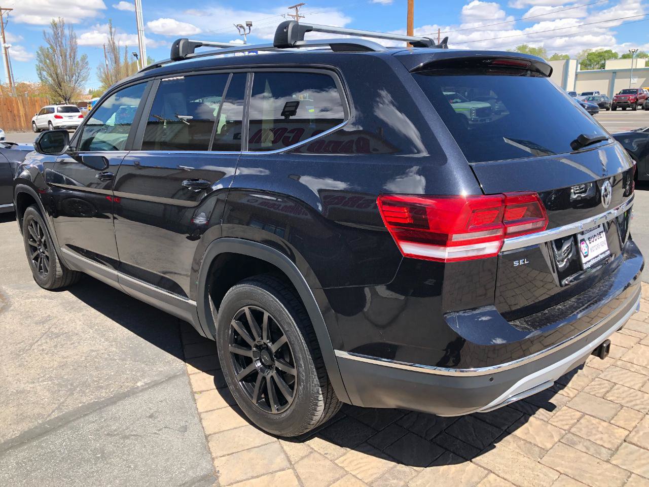 Used 2018 Volkswagen Atlas SEL AWD/4WD image 4