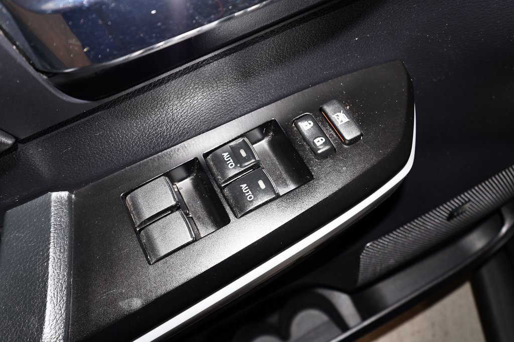 Used 2021 Toyota Tundra Platinum image 12