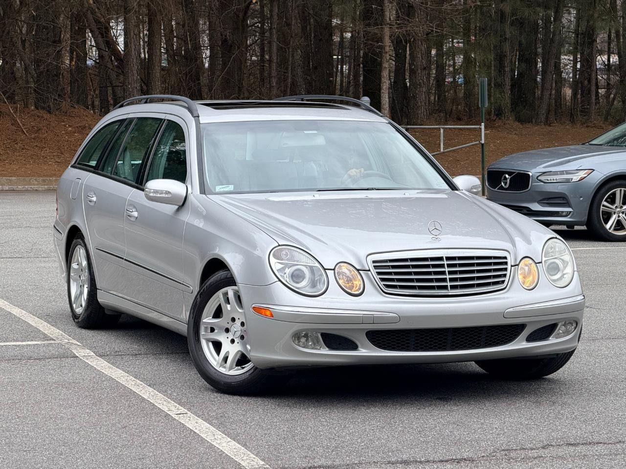Used 2005 Mercedes-Benz E 320 Wagon image 3