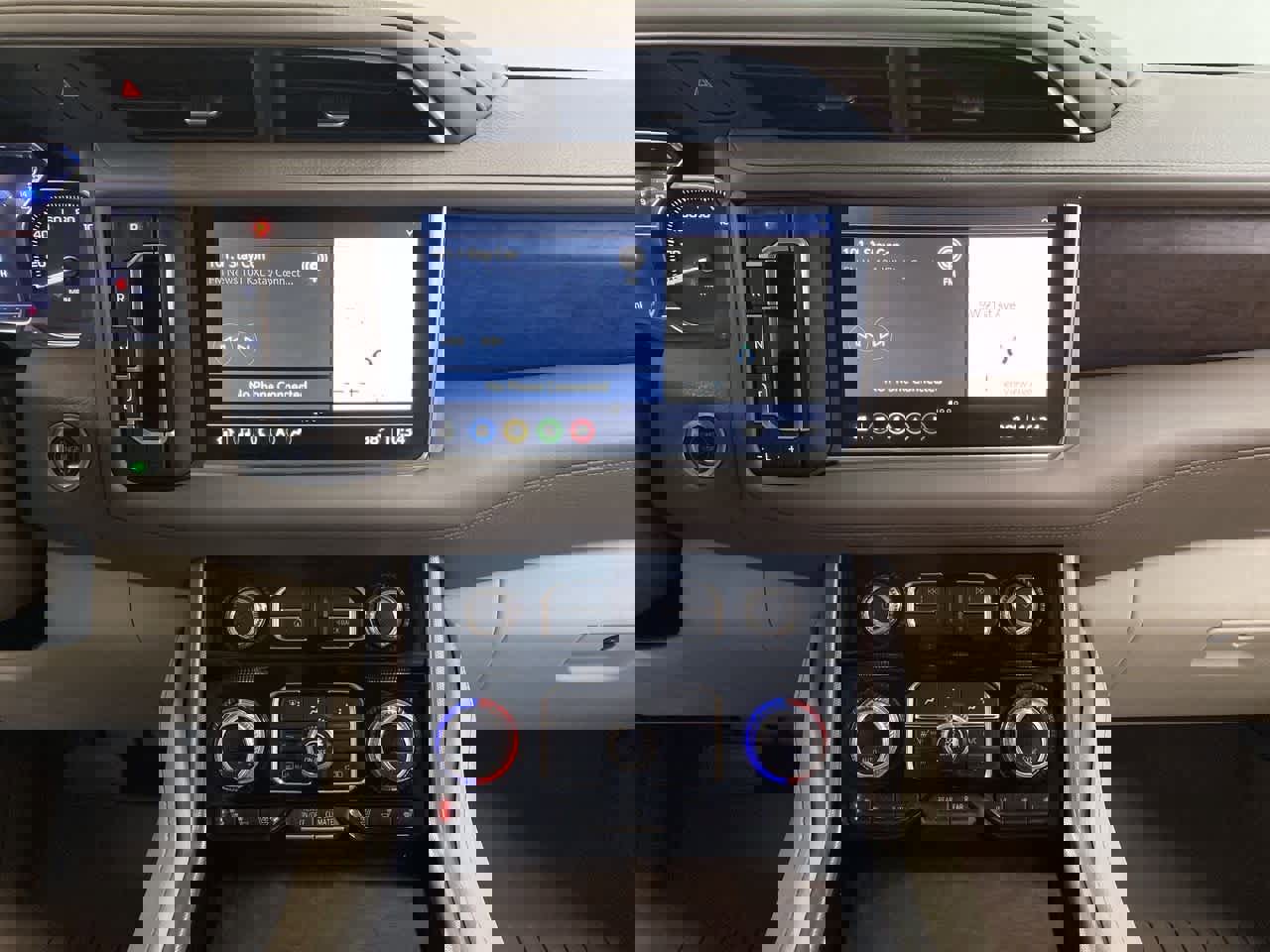 Used 2021 GMC Yukon Denali w/ Denali Premium Package image 23