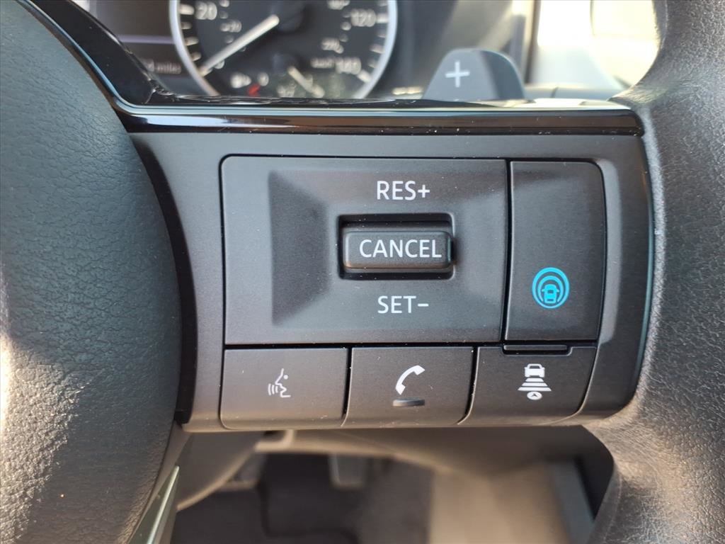 Used 2022 Nissan Rogue SV image 23