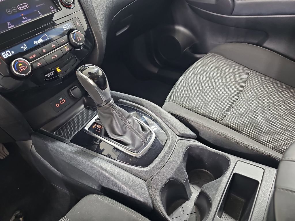 Used 2019 Nissan Rogue Sport SV image 29