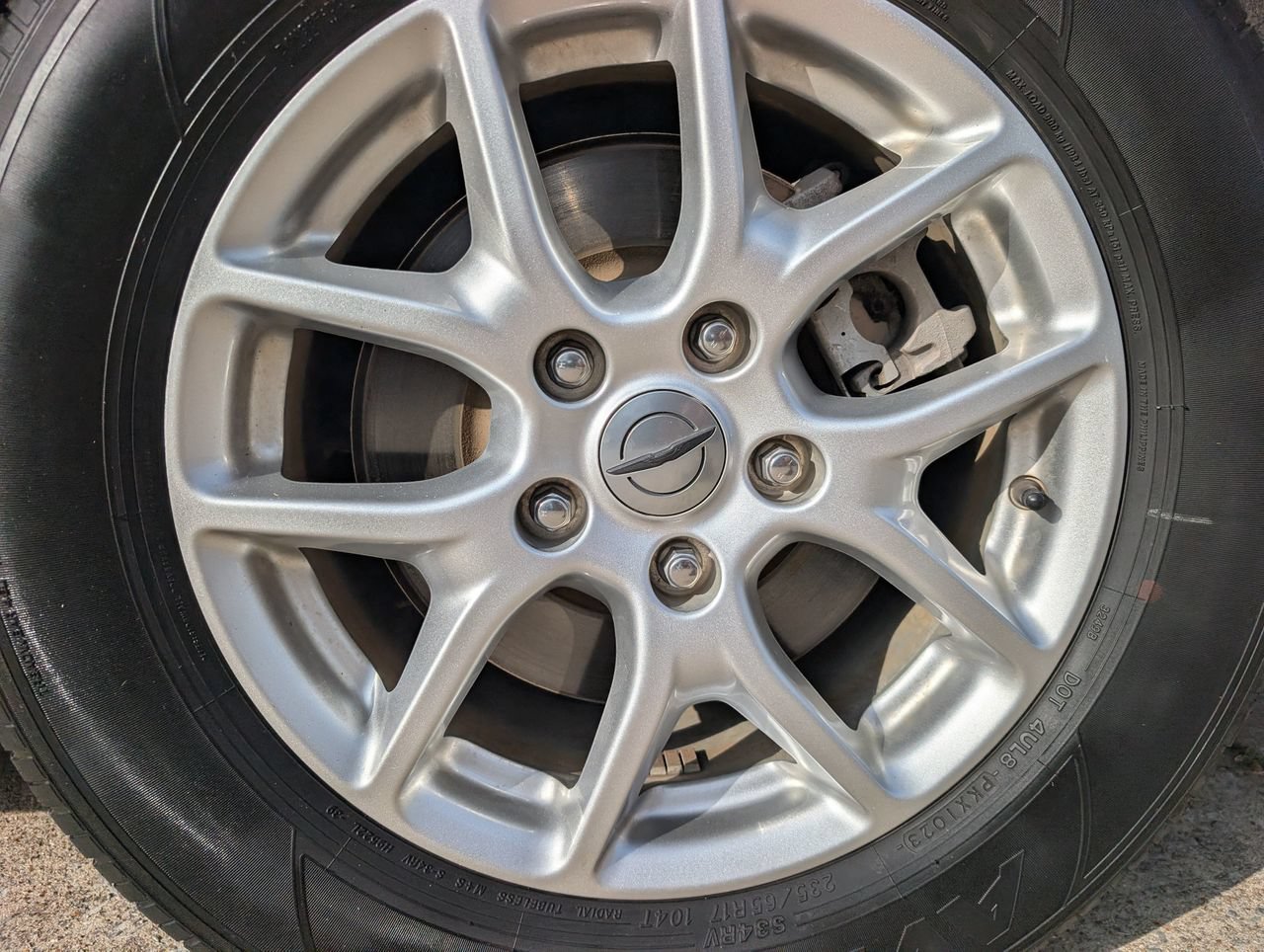 Used 2023 Chrysler Pacifica Touring-L FWD image 7