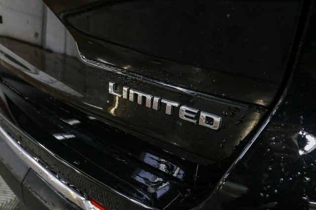 Used 2023 Jeep Grand Cherokee L Limited image 11