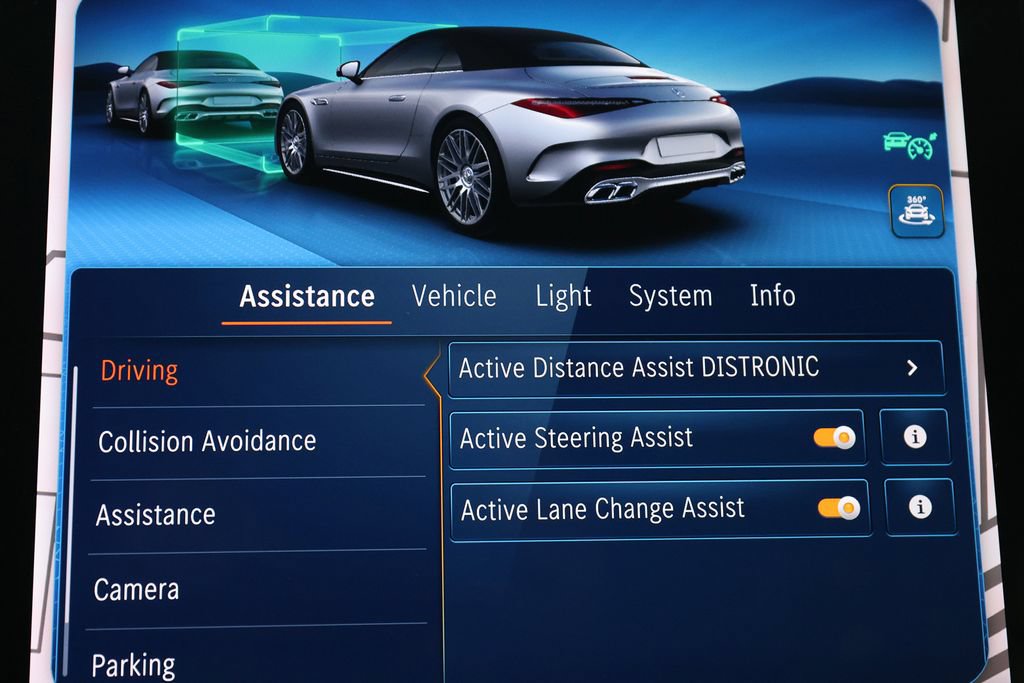 Used 2022 Mercedes-Benz SL 63 AMG 4MATIC image 34