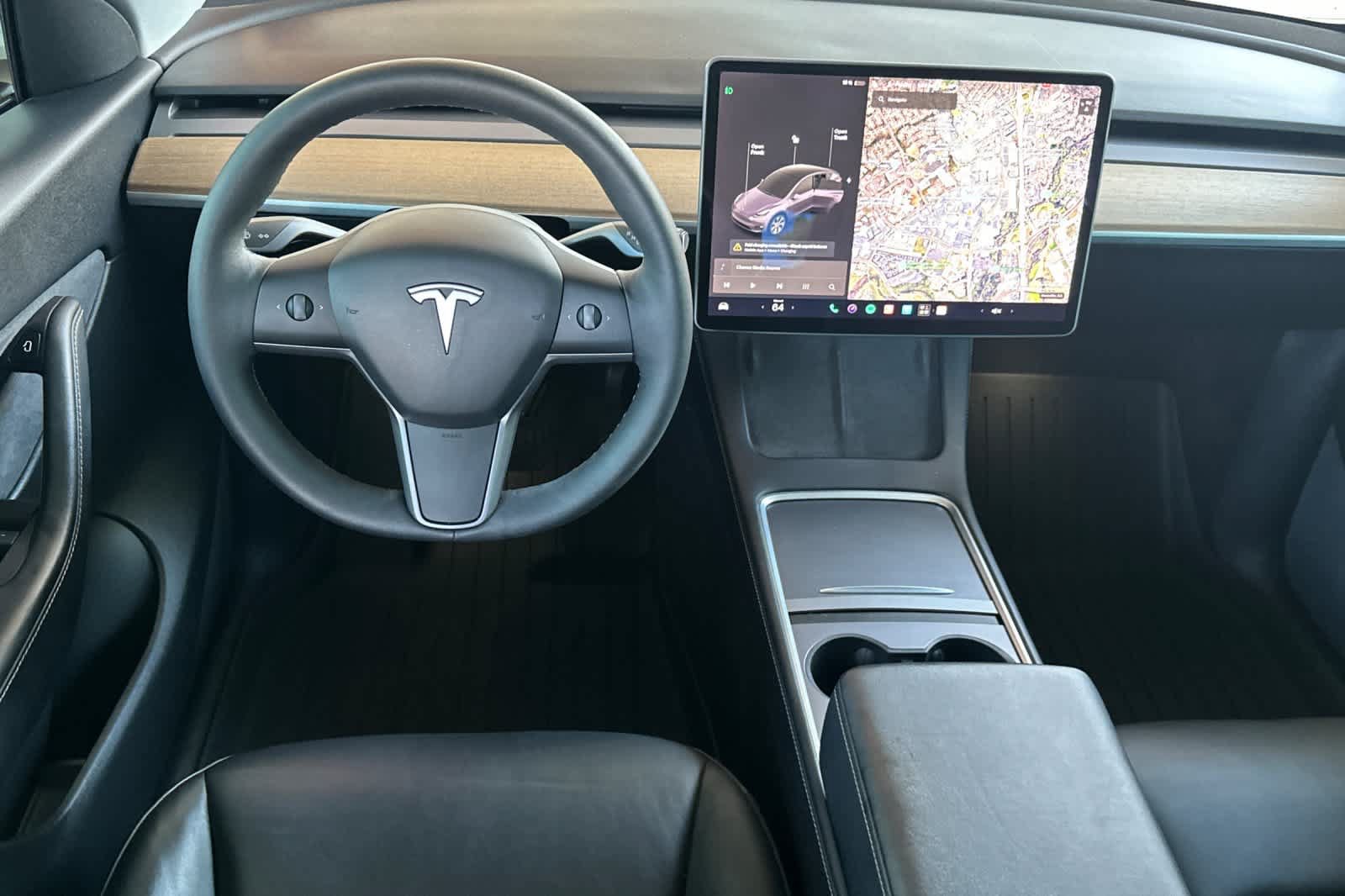 Used 2021 Tesla Model Y Long Range AWD/4WD image 15