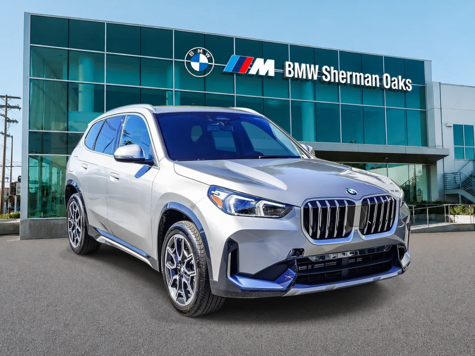 New 2027 BMW X1 xDrive28i AWD/4WD image 2