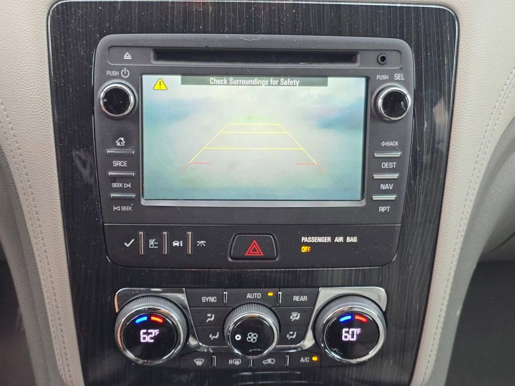Used 2017 Chevrolet Traverse LT image 22