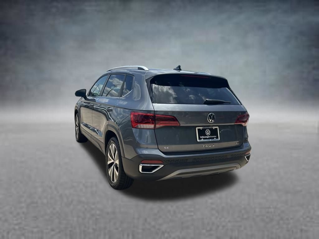 Certified 2022 Volkswagen Taos SE AWD/4WD image 3