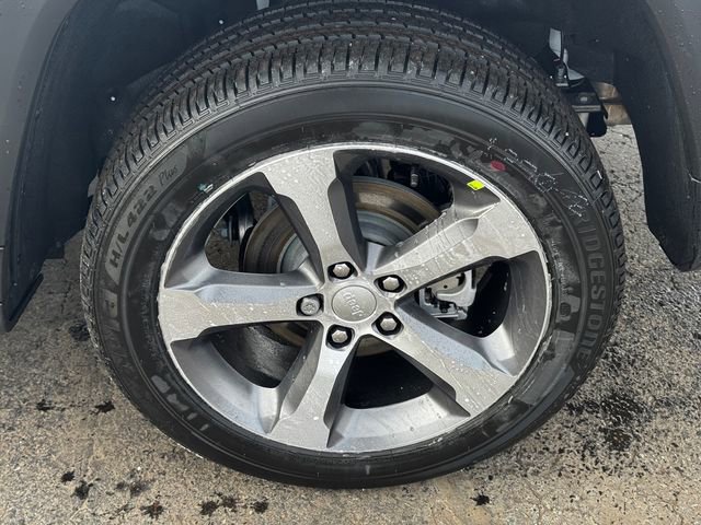 New 2026 Jeep Grand Cherokee Limited w/ Luxury Tech Group II image 11