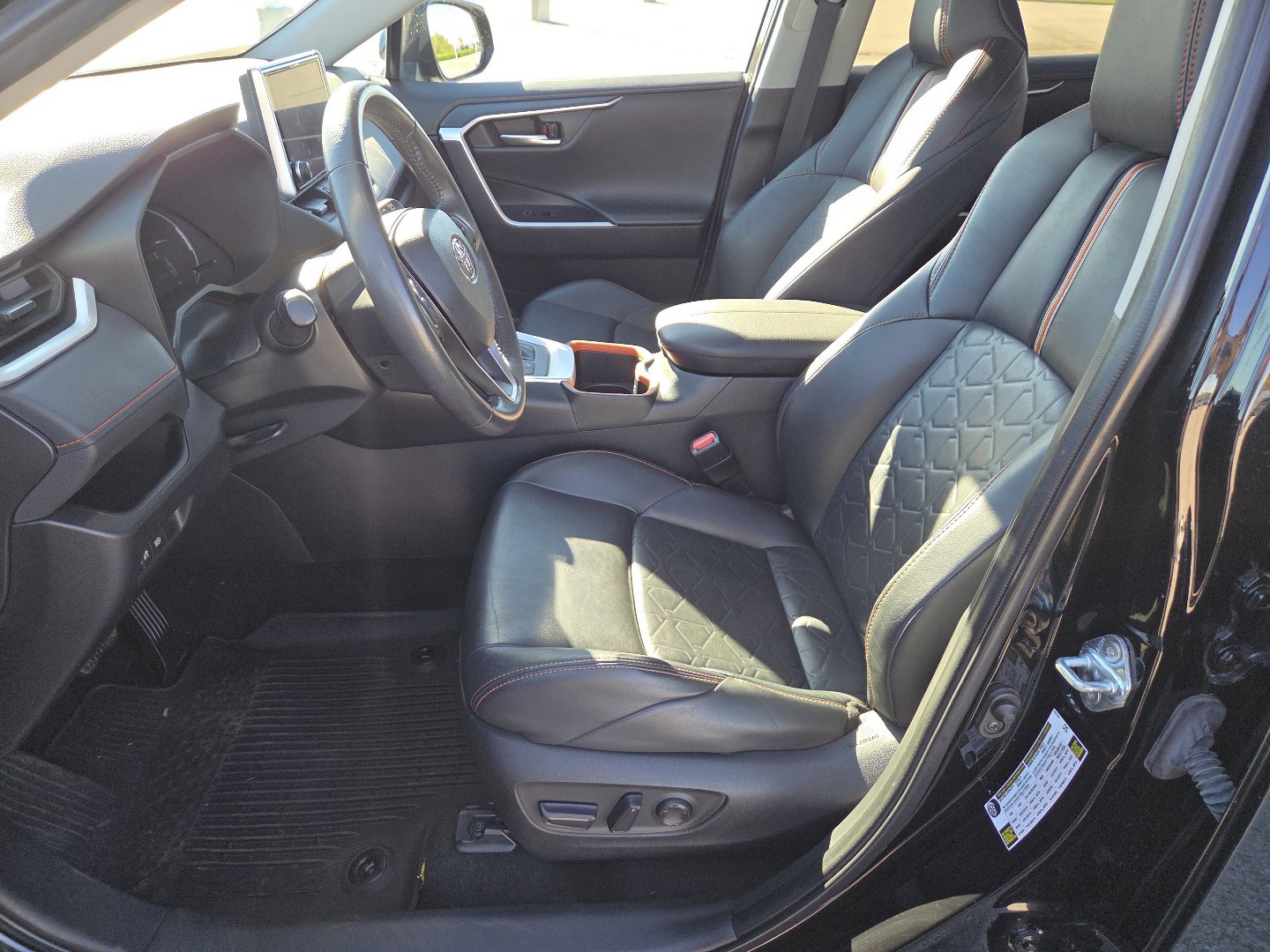 Used 2023 Toyota RAV4 Adventure AWD/4WD image 21