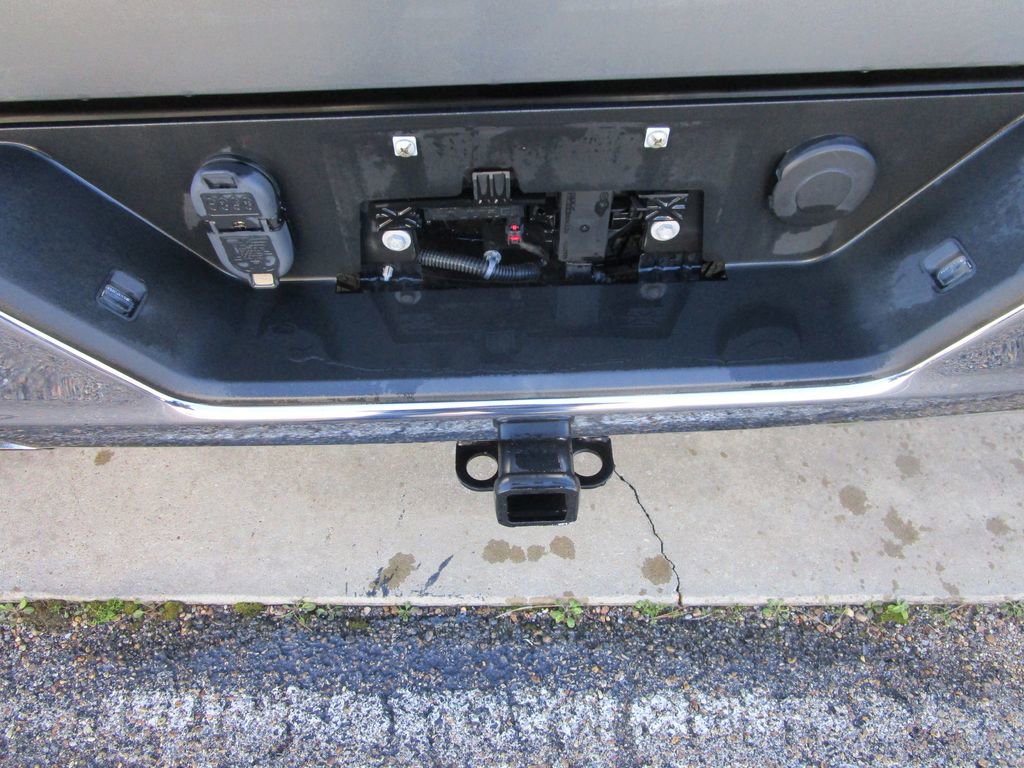 Used 2019 Chevrolet Silverado 1500 LTZ image 13