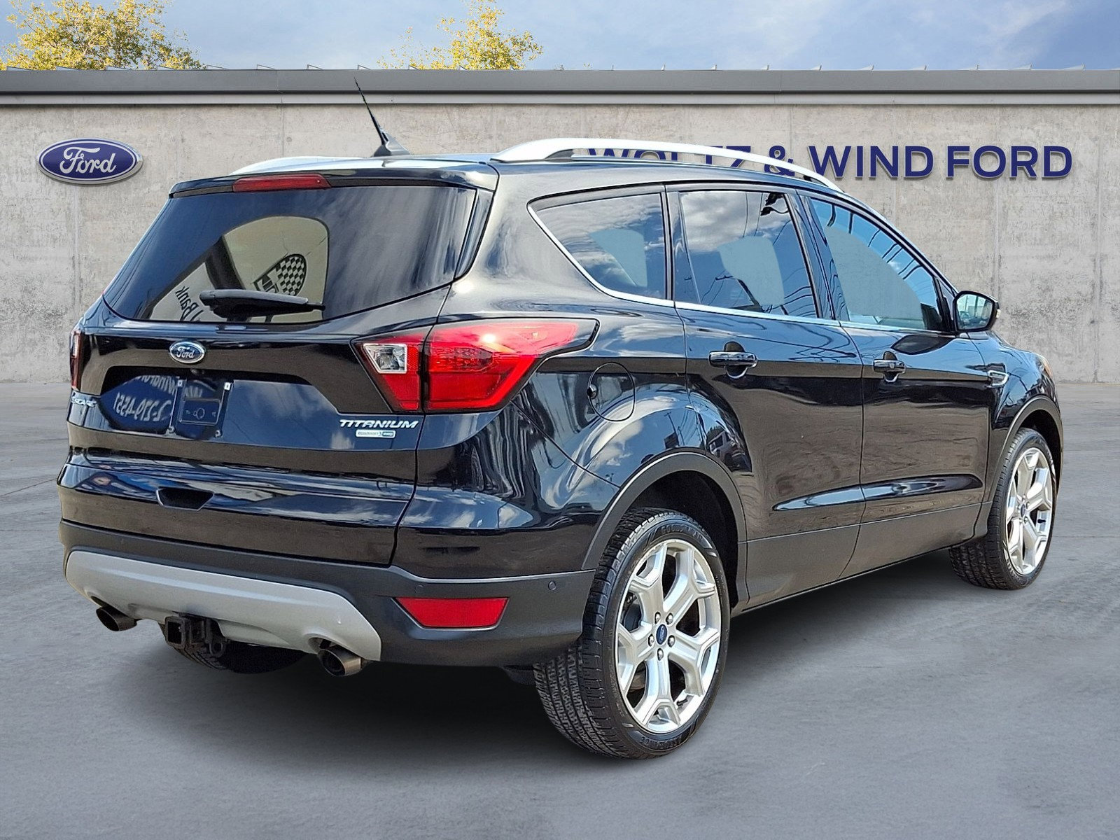 Certified 2019 Ford Escape Titanium AWD/4WD image 6
