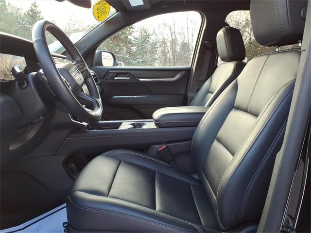 Used 2024 GMC Acadia Elevation image 14