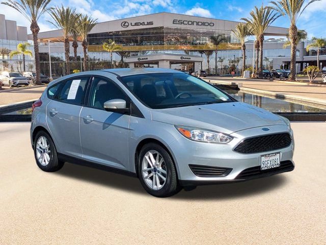 Used 2015 Ford Focus SE FWD image 3