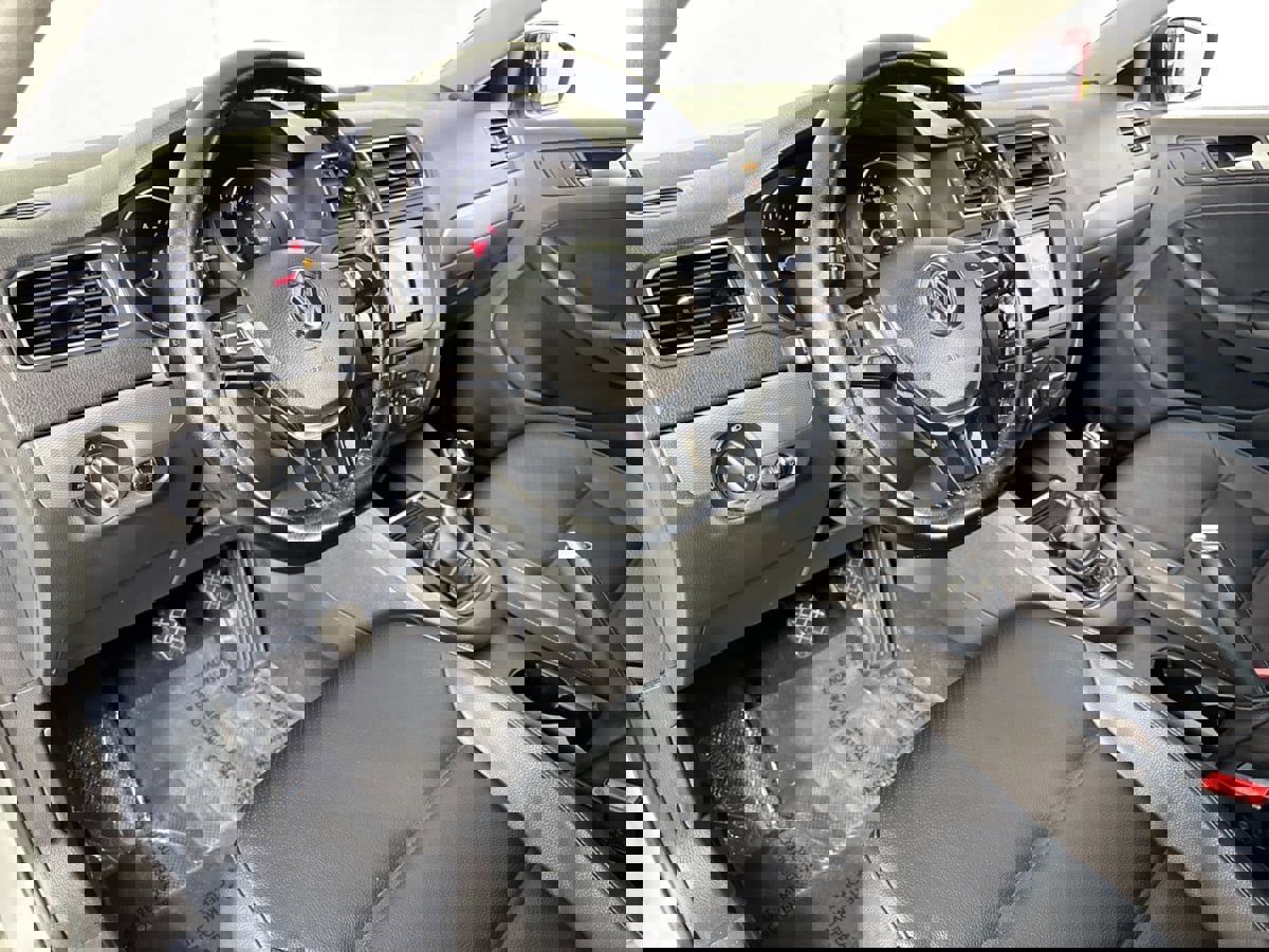 Used 2018 Volkswagen Jetta Wolfsburg Edition image 10