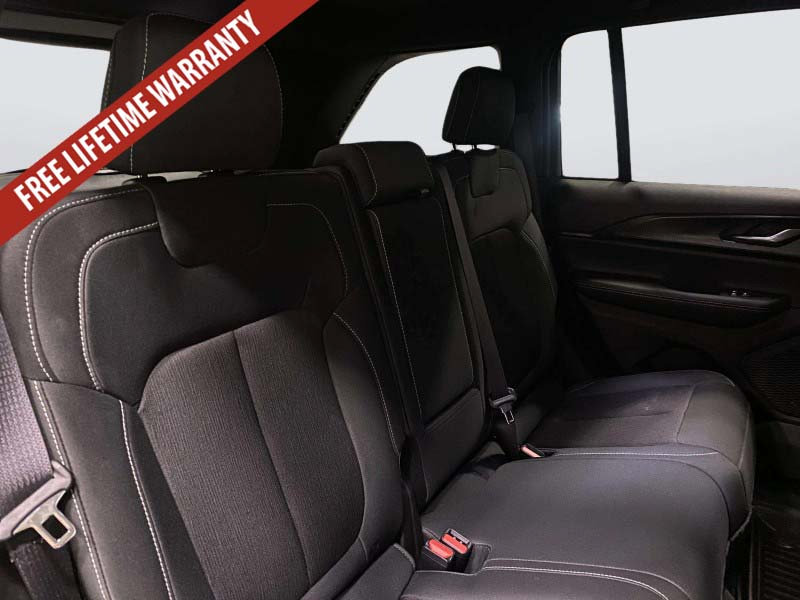 Used 2025 Jeep Grand Cherokee Laredo X w/ Luxury Tech Group I AWD/4WD image 37