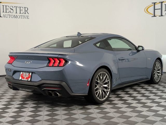 Used 2025 Ford Mustang GT Premium image 7