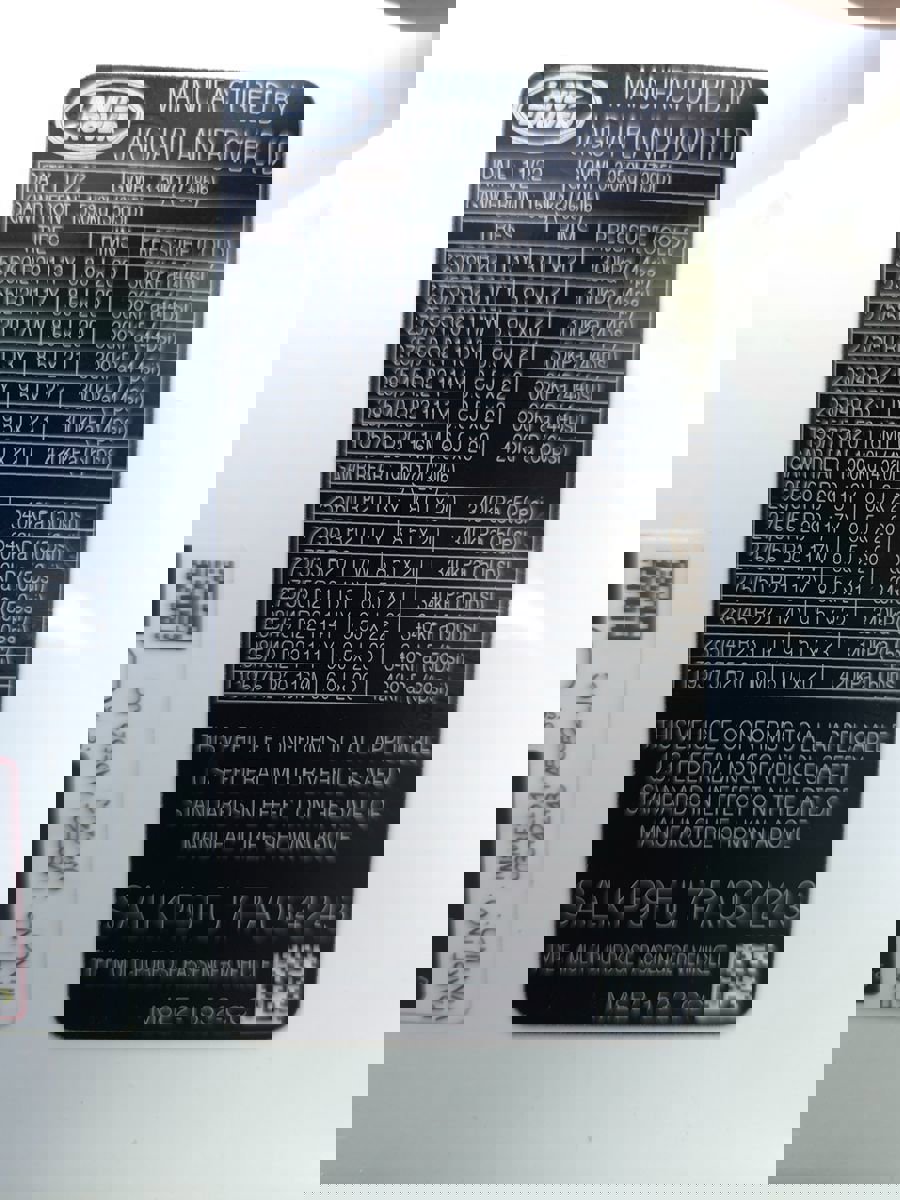 Used 2023 Land Rover Range Rover SE image 64