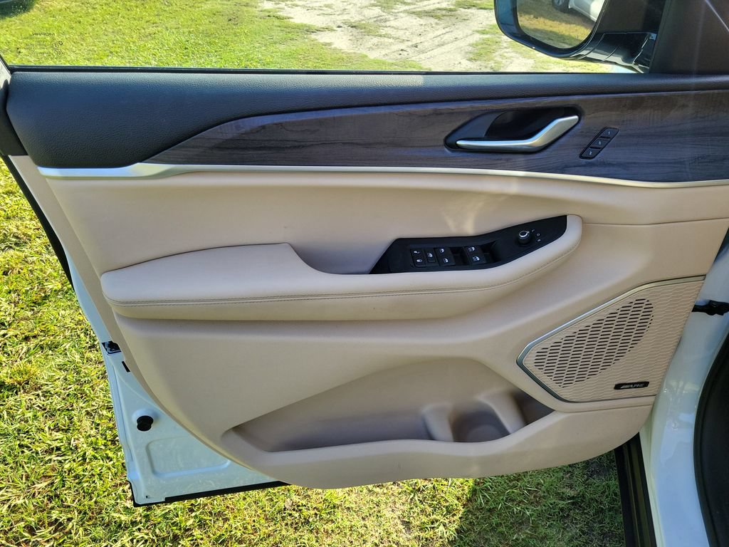 Used 2022 Jeep Grand Cherokee Limited RWD image 22