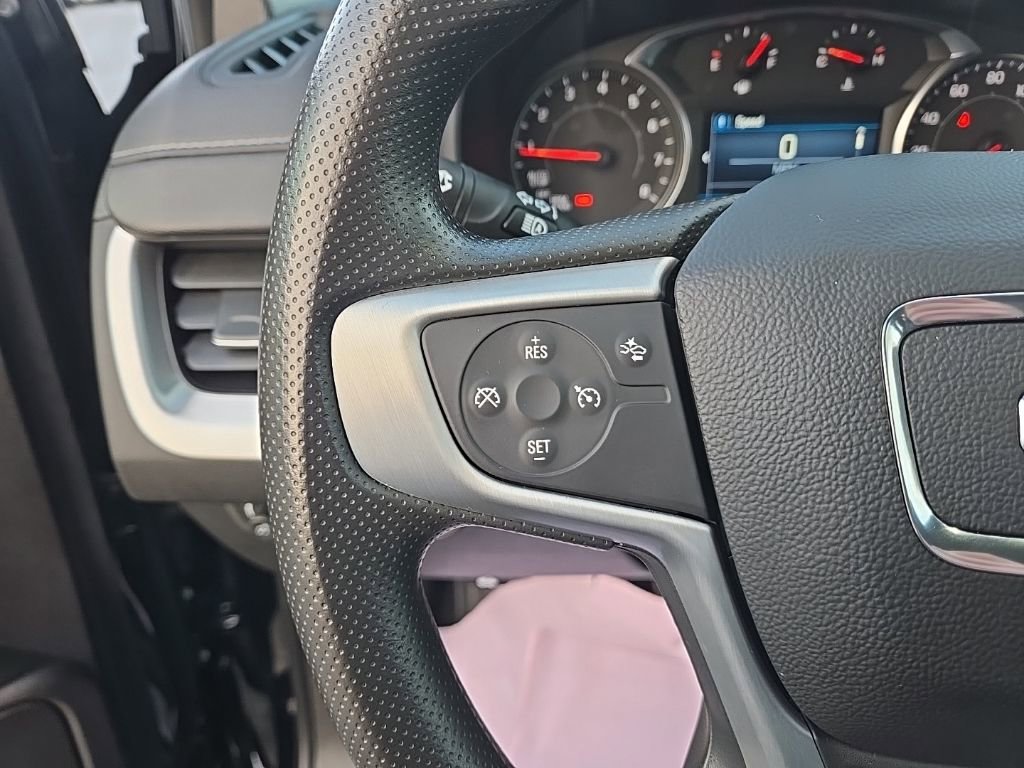 Used 2024 GMC Terrain SLE w/ Driver Convenience Package image 19