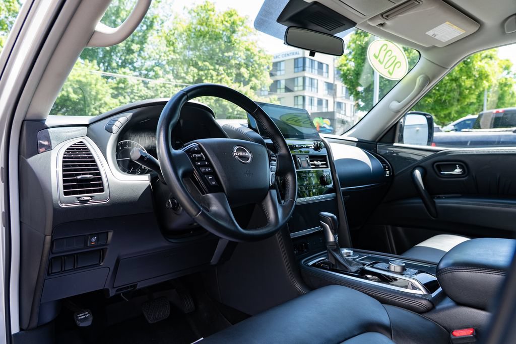 Used 2022 Nissan Armada SV AWD/4WD image 22
