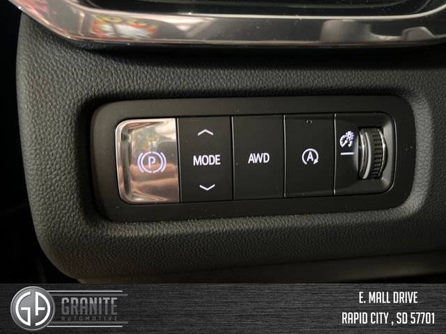 Used 2026 GMC Acadia Denali Ultimate w/ LPO, Floor Liner Package image 31