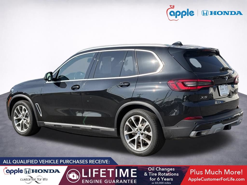 Used 2023 BMW X5 xDrive40i w/ Premium Package AWD/4WD image 4