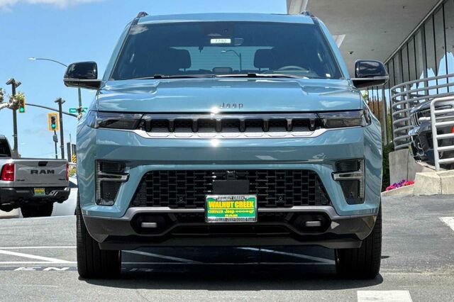 New 2026 Jeep Grand Wagoneer Limited AWD/4WD image 6
