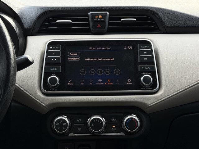 Used 2021 Nissan Versa SV image 15