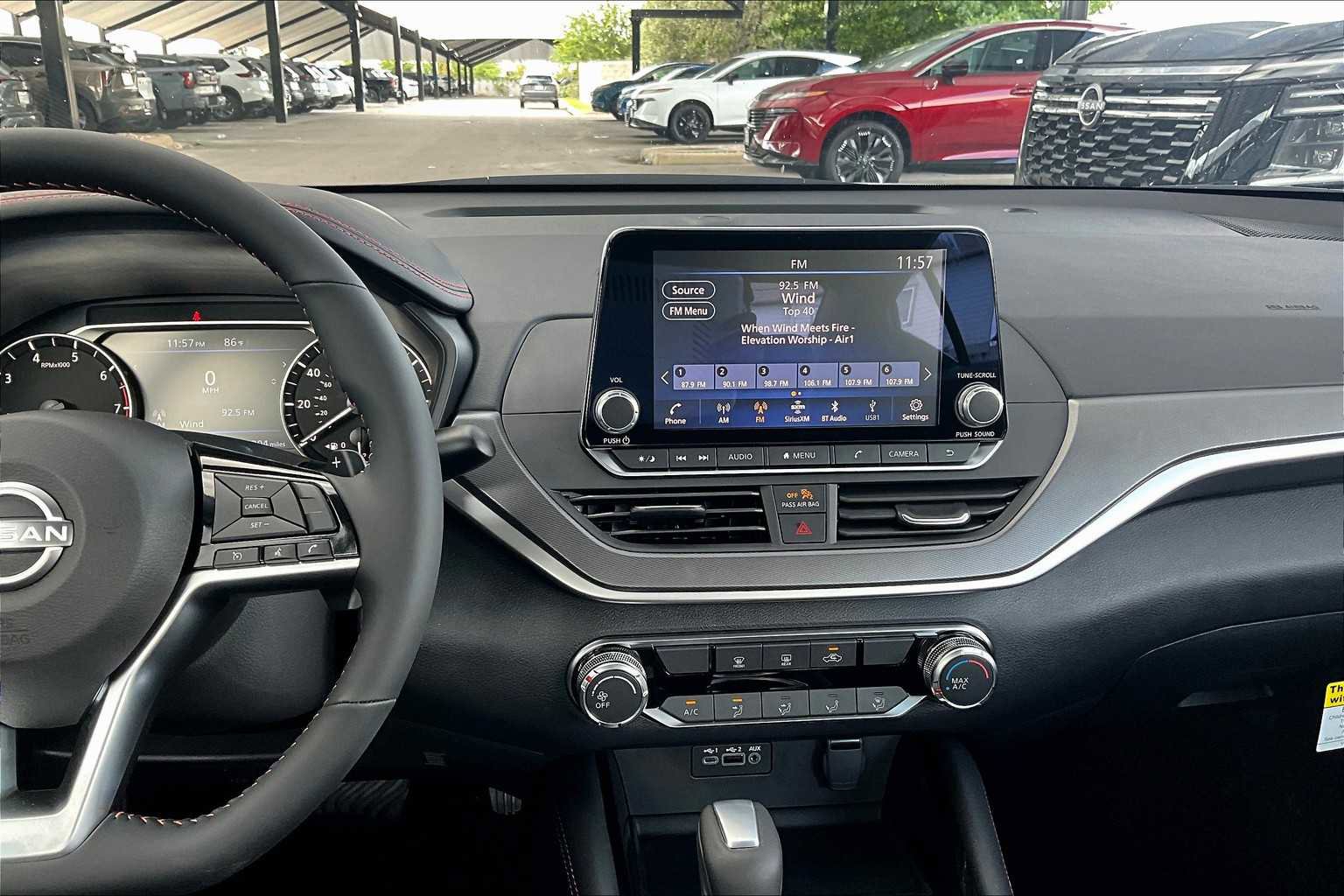 New 2025 Nissan Altima 2.5 SR image 6