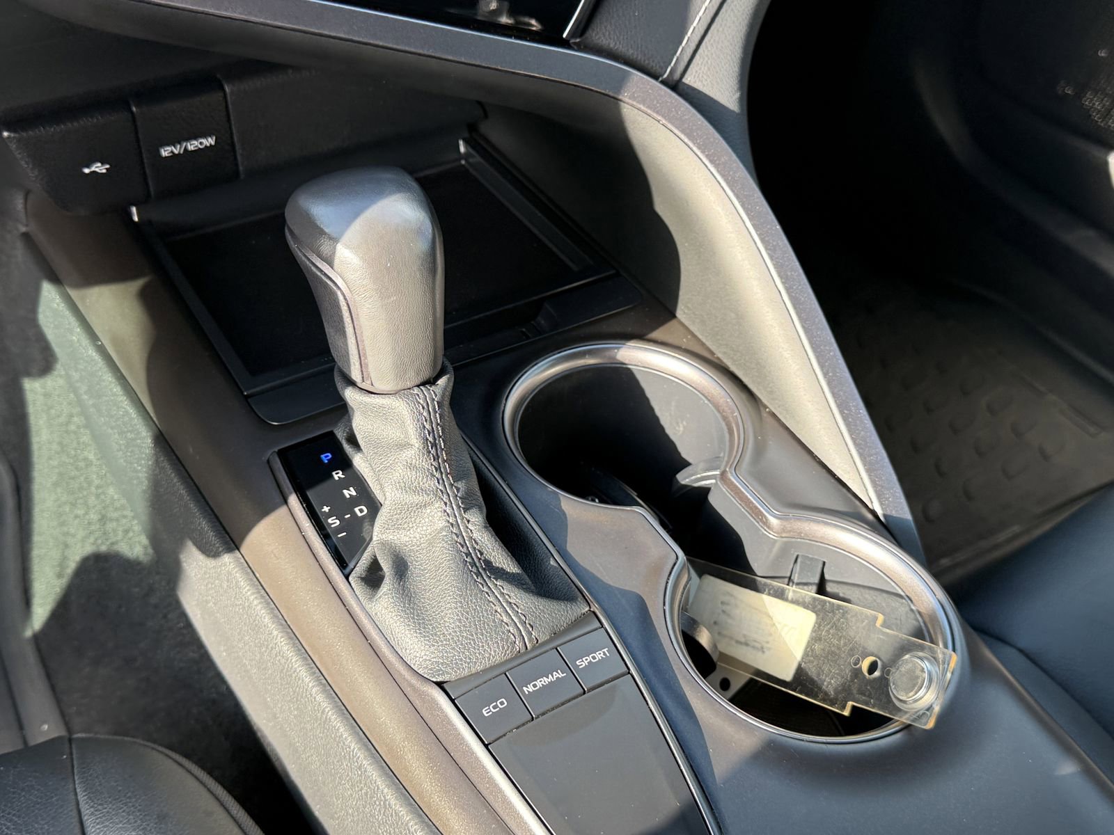 Used 2023 Toyota Camry SE w/ Convenience Package image 20