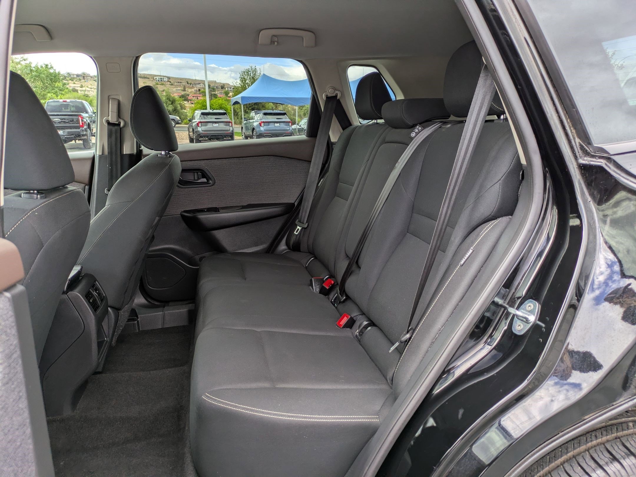 Used 2023 Nissan Rogue S image 26